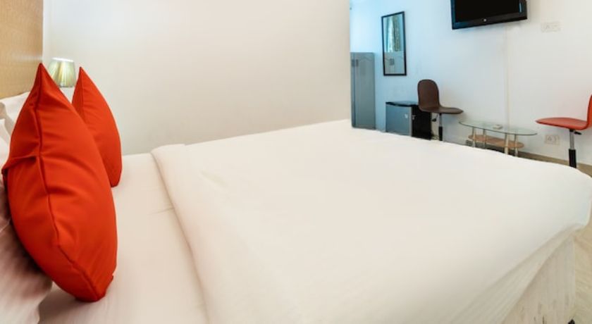 Hotel Fiesta Grand in Bangalore