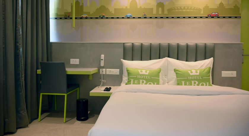Hotel Le Roi Express Karol Bagh in Delhi