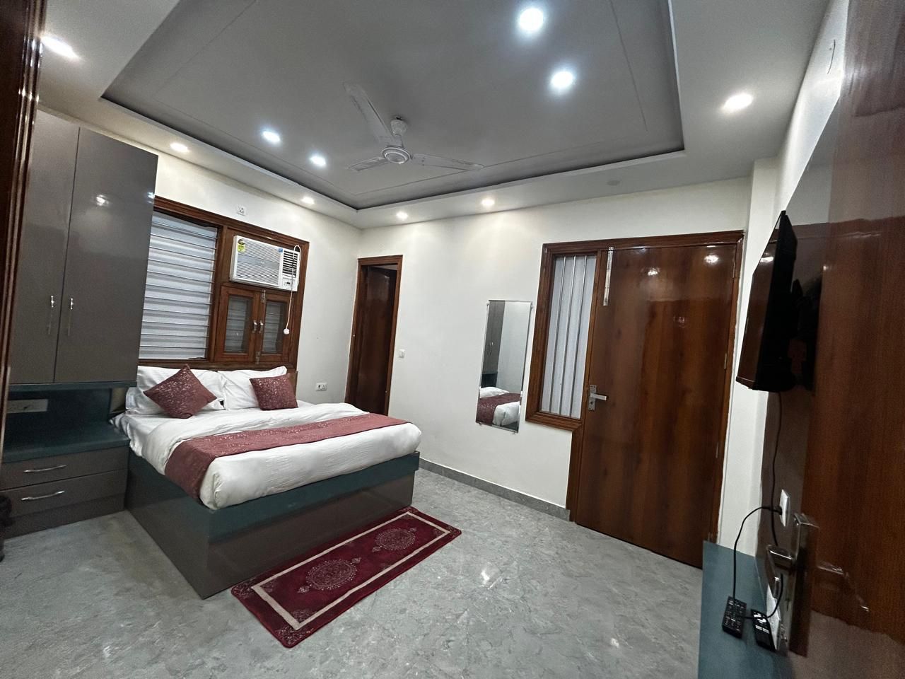 Hotel Blue Diamond in Delhi