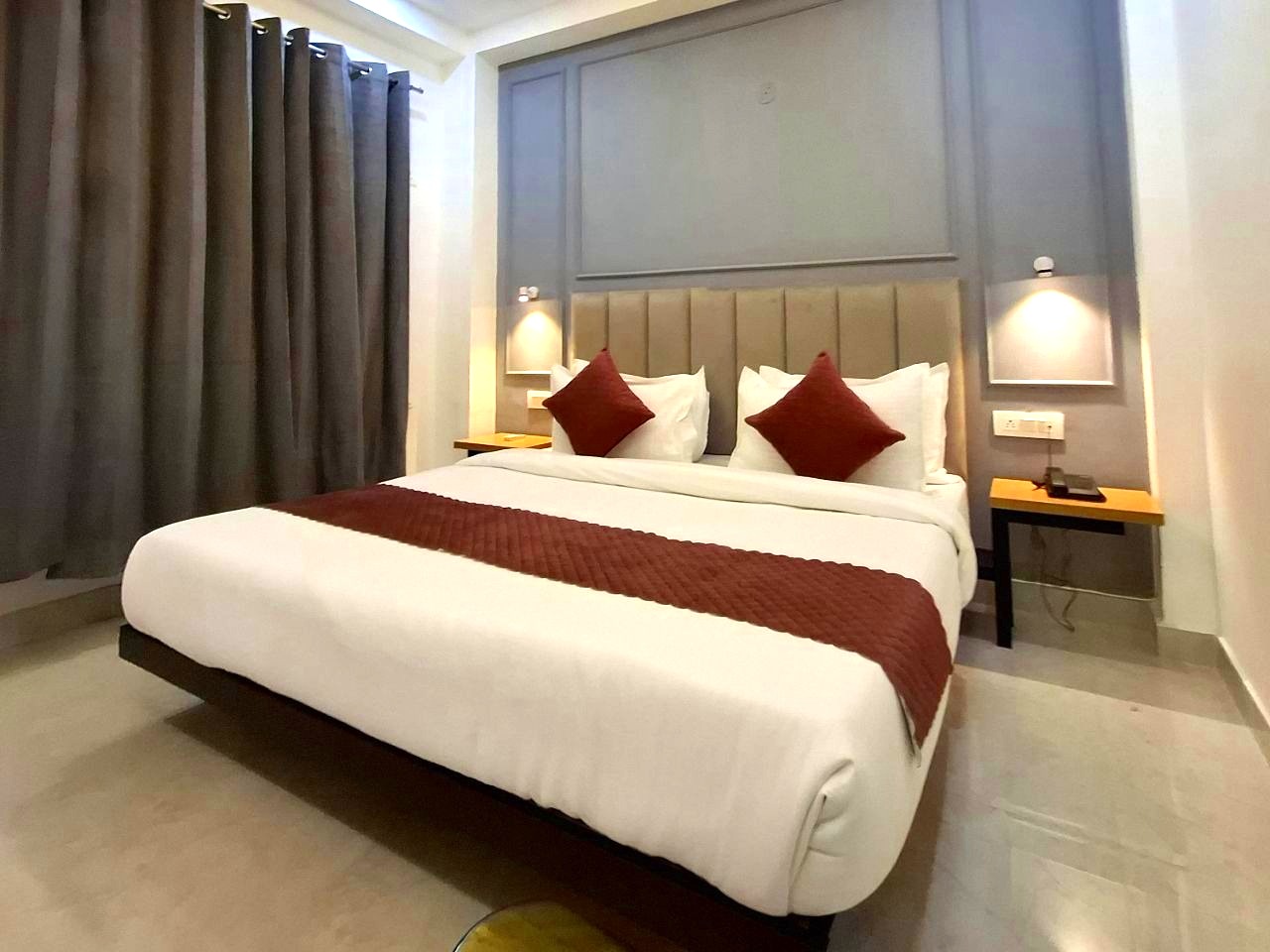 Hotel Mavens House in Gurgaon