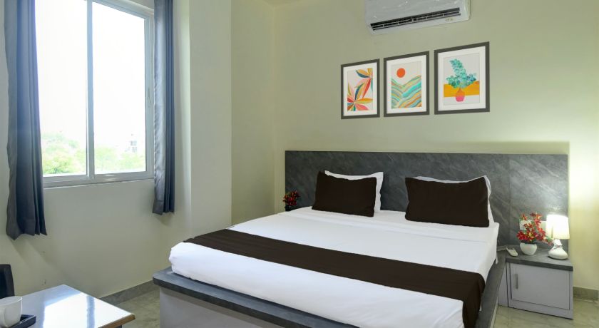 Hotel Veeru Aana Inn in Jaipur