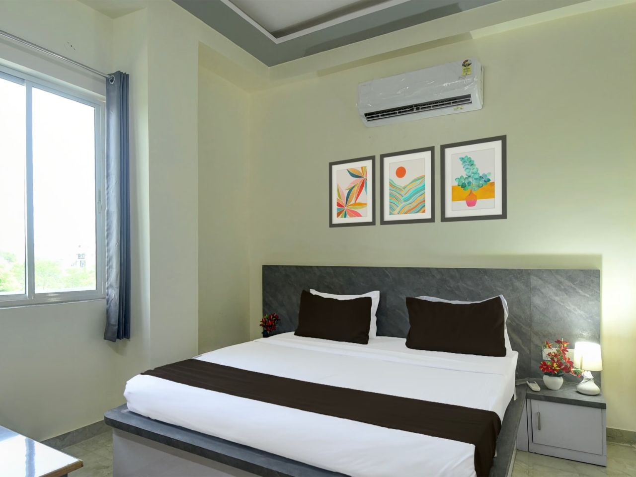 Hotel Veeru Aana Inn in Jaipur