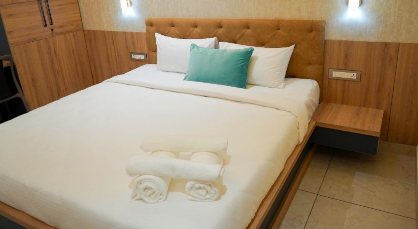 Hotel Opera Grand in Mangalore