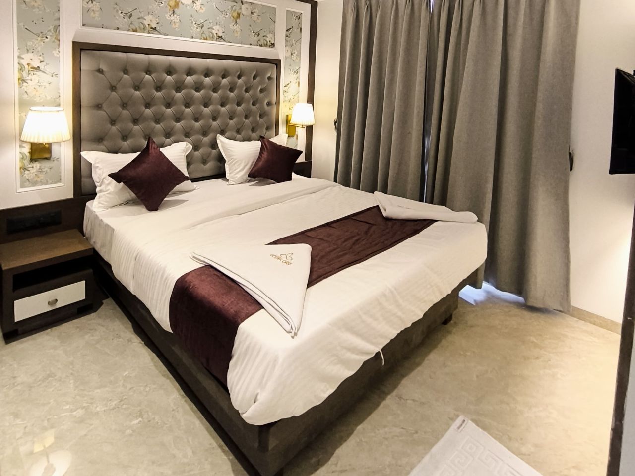 Golden Oasis Suites in Navi Mumbai