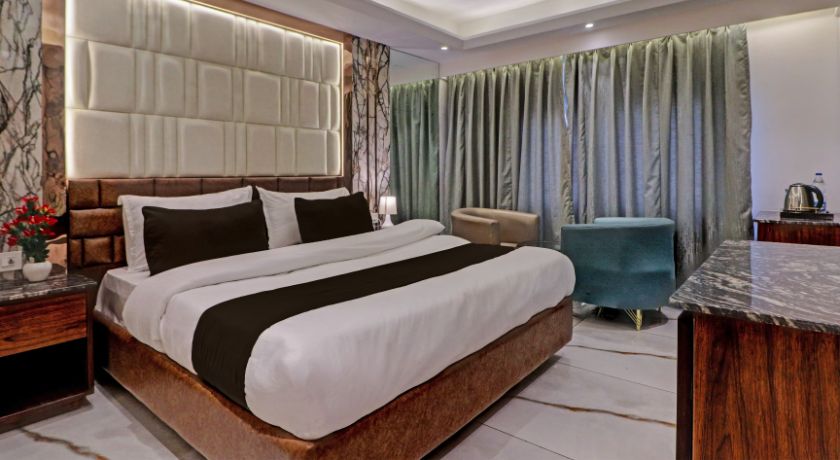 Hotel Dev Palace in Delhi