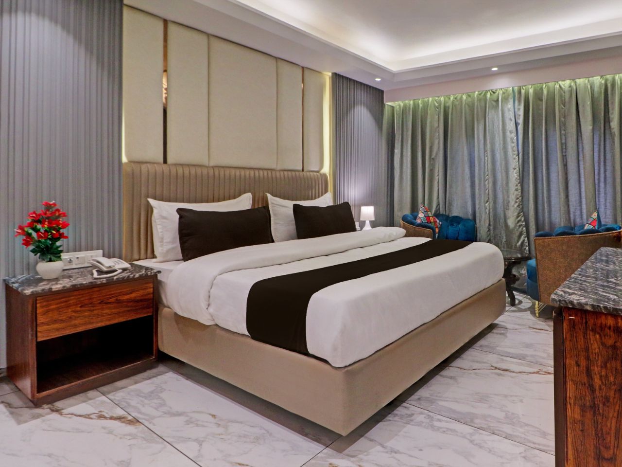 Hotel Dev Palace in Delhi