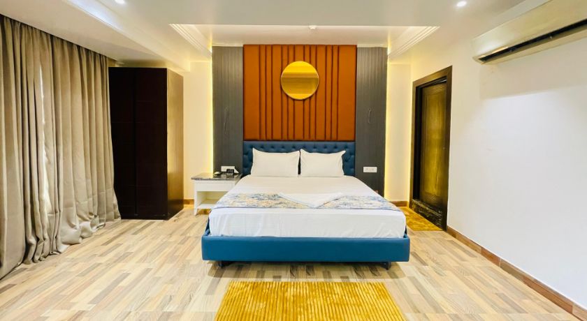 Hotel Elvilla in Delhi