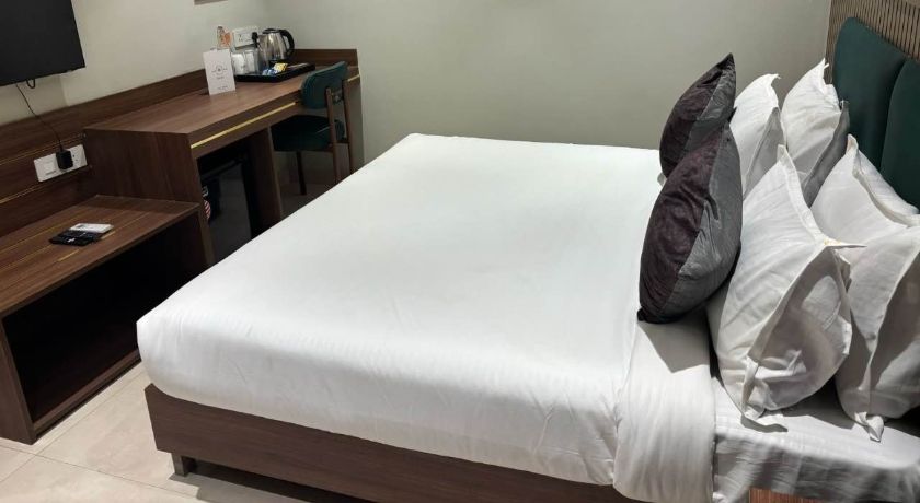 Saltstayz Premier Paschim Vihar in Delhi