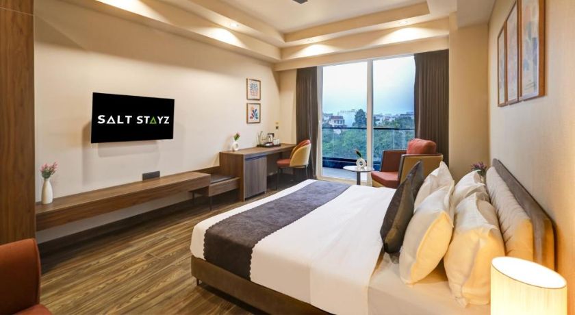 Saltstayz Premier - Golf Course Road and Sector 42 in Gurgaon
