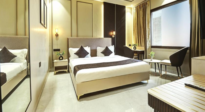 Saltstayz Select - Pitampura in Delhi