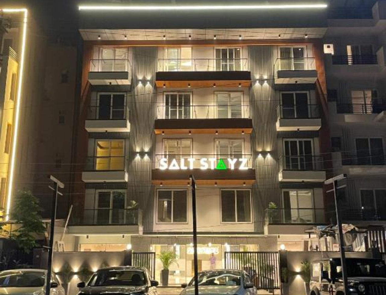 Saltstayz Premier - Near Golf Course Road And Sector 57 in Gurgaon