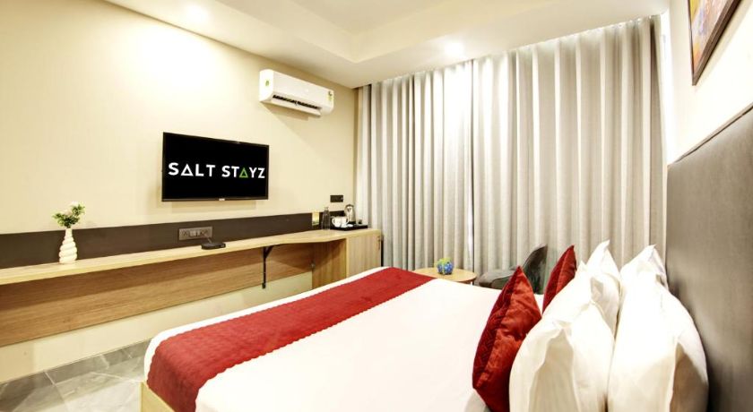 Saltstayz Premier - Cyber Hub in Gurgaon
