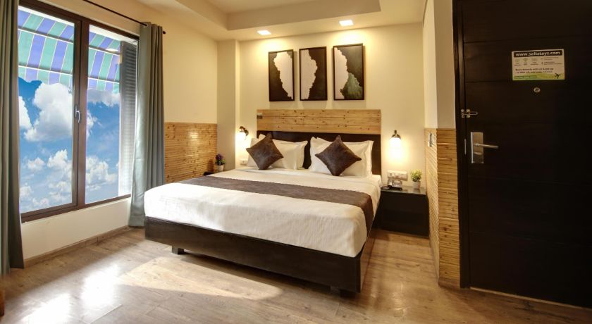 Saltstayz Select - Nehru Place and New Friends Colony in Delhi