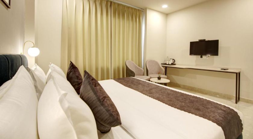 Saltstayz Select - Golf Course Road and Sector 27 in Gurgaon