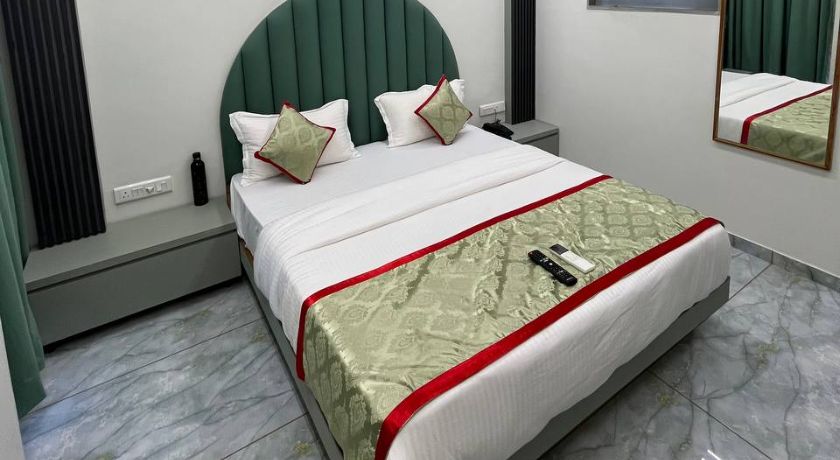 Hotel Melbourne in Ahmedabad