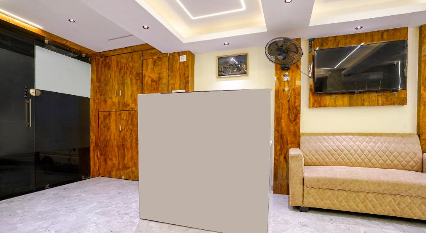 Hotel Crystal Castle in Mumbai