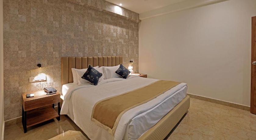 Grand Continent Hotel Gachibowli in Hyderabad