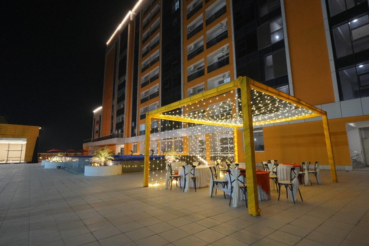 Hotel Nimantrana in Noida