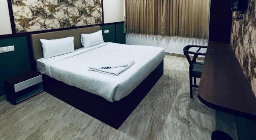 Emirates Suites Indiranagar in Bangalore