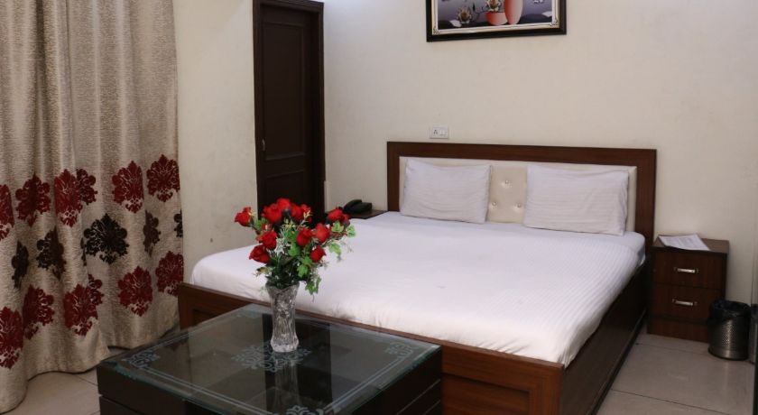 Gaurav Resort in Zirakpur