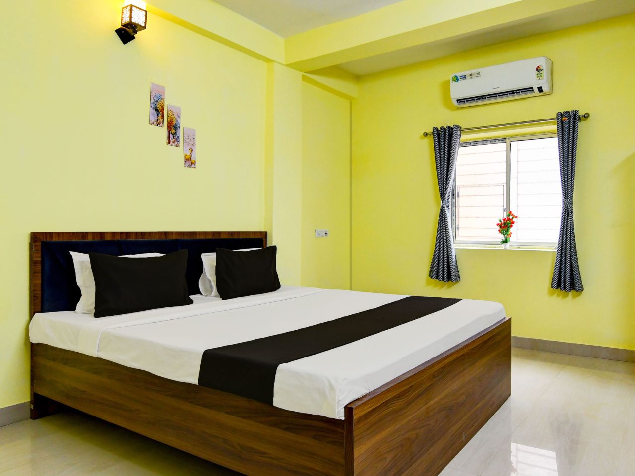 The New Grand Inn in Kolkata