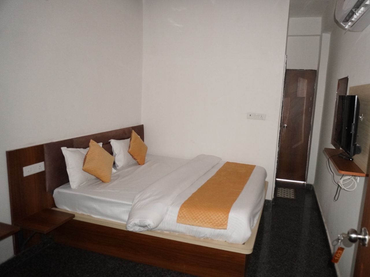 Hotel Shyam Sanwara in Khatoo