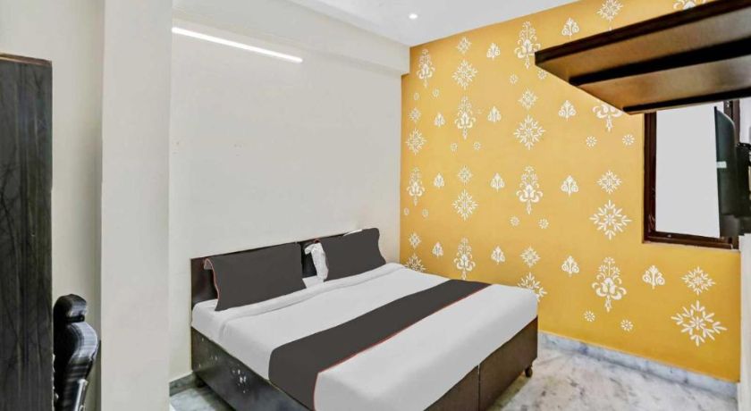 Hotel Bharat Stays in Delhi