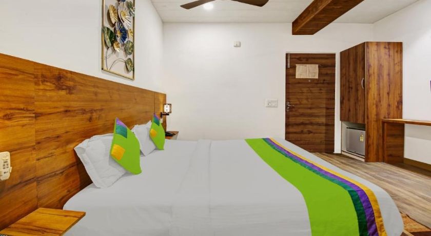 Treebo Prime Elight in Delhi