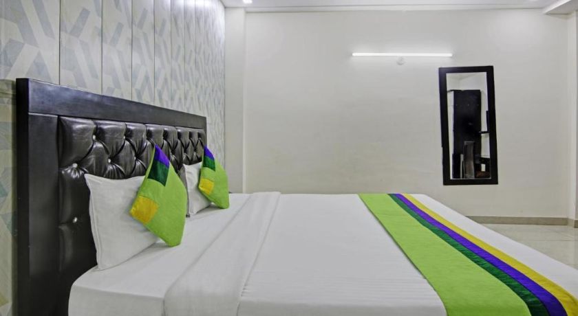 Treebo Modern Stays in Noida