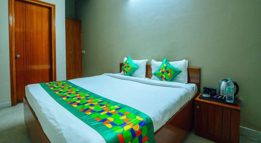 Treebo Royal City in Noida