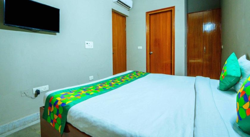 Treebo Royal City in Noida