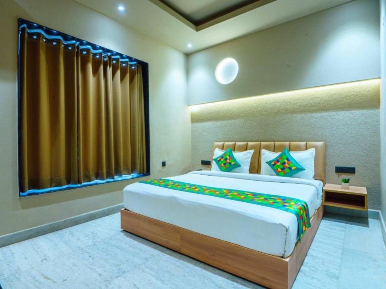 Treebo Royal City in Noida