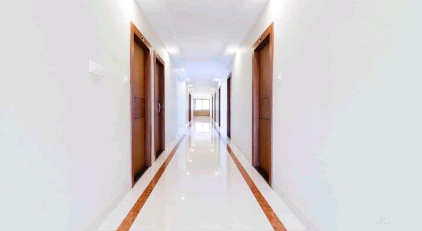 Hotel Plaza Avenue in Mangalore