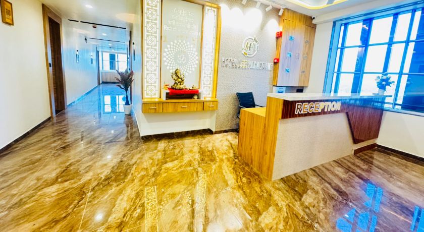 Hotel Lee Paramount in Ahmedabad