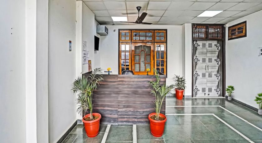 Hotel Master Price Inn in Lucknow