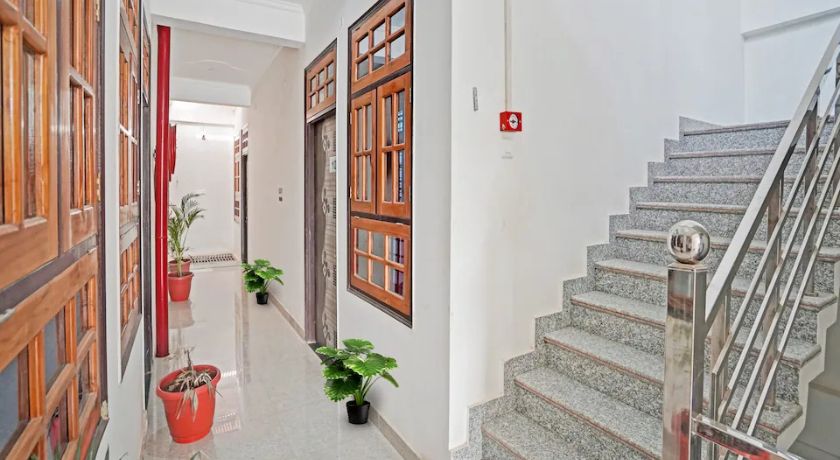 Hotel Master Price Inn in Lucknow