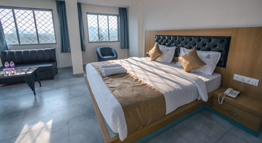 Hotel City View Residency in Navi Mumbai