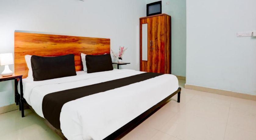 Hotel Soho 51 in Noida