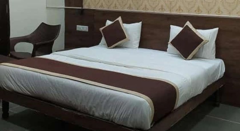 Hotel Lux Inn in Udaipur