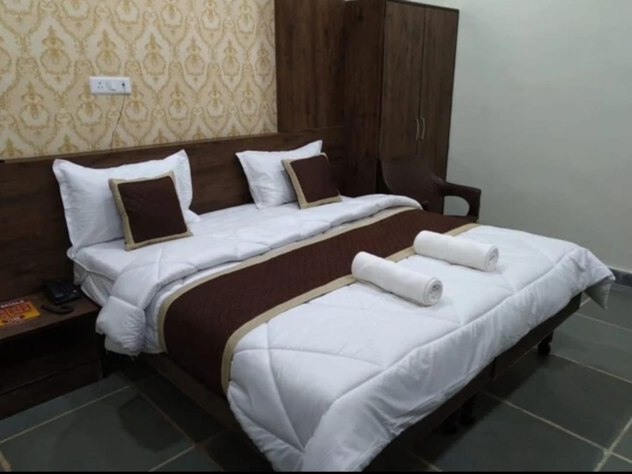 Hotel Lux Inn in Udaipur