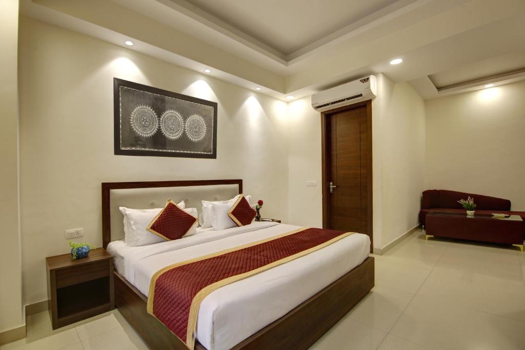 Hotel La Mirage Suite in Noida