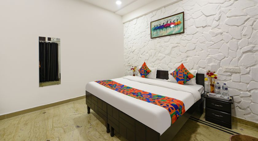 Hotel Silver Stone in Noida