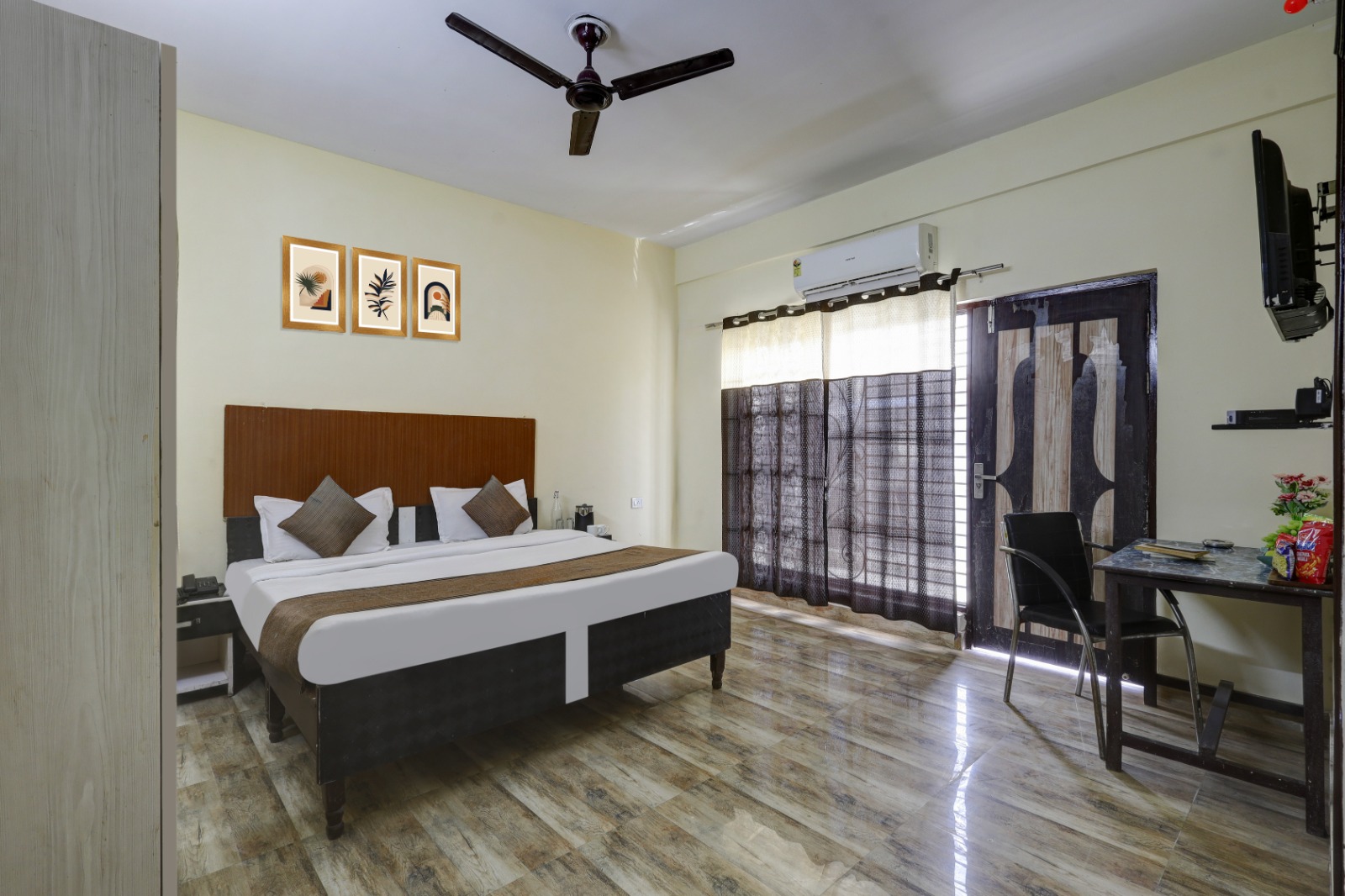 Hotel Spectrum Inn in Noida