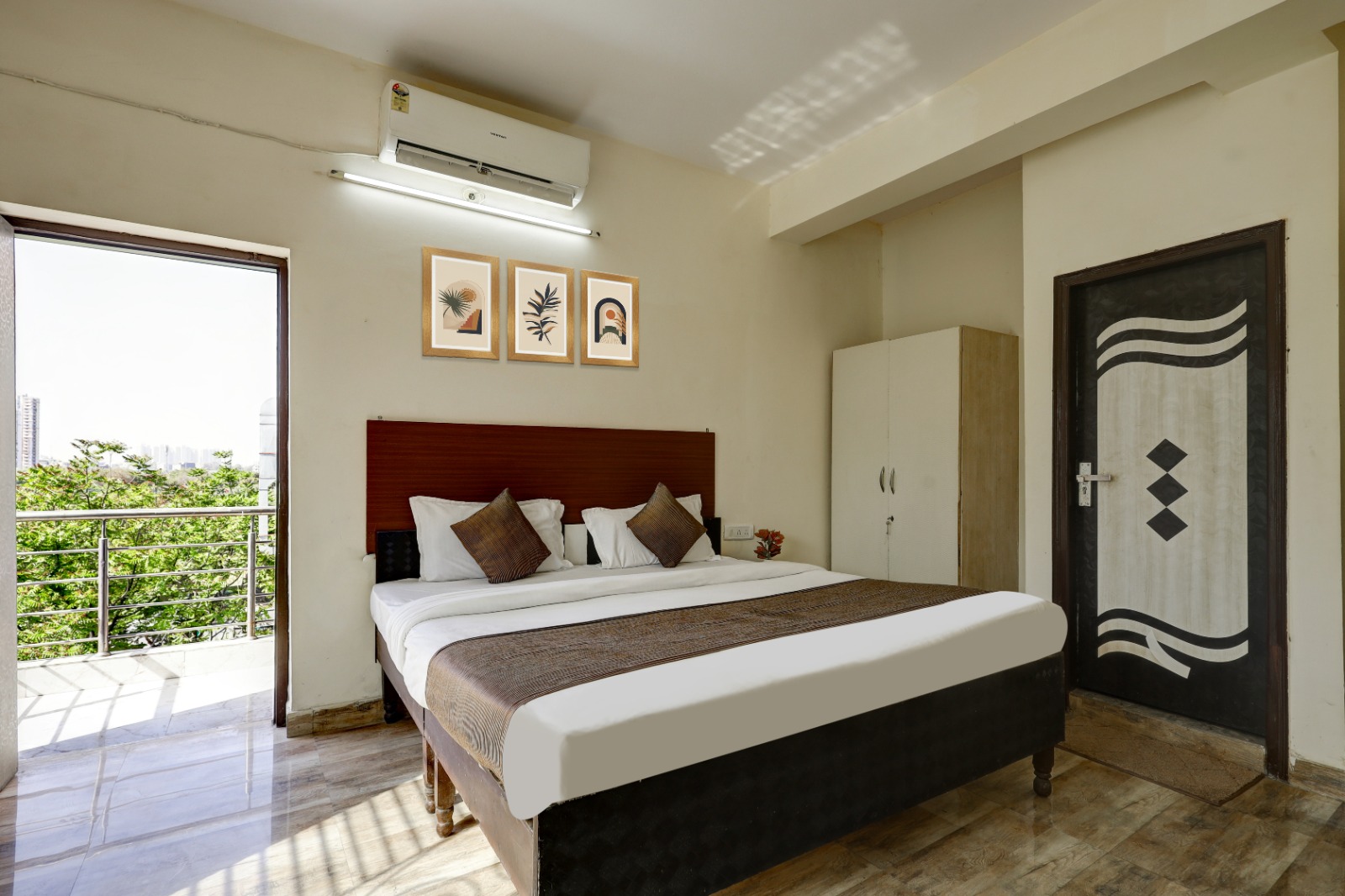 Hotel Spectrum Inn in Noida