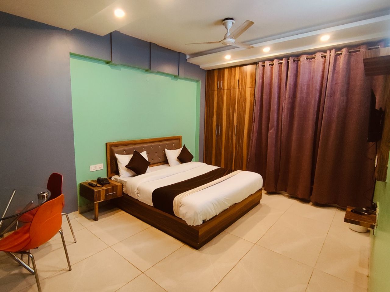 Premium Radiance Inn in Gurgaon