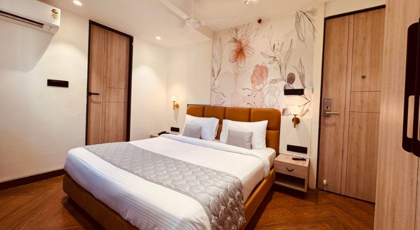 Hotel Mumbai House - Brilliant Convention Center in Indore