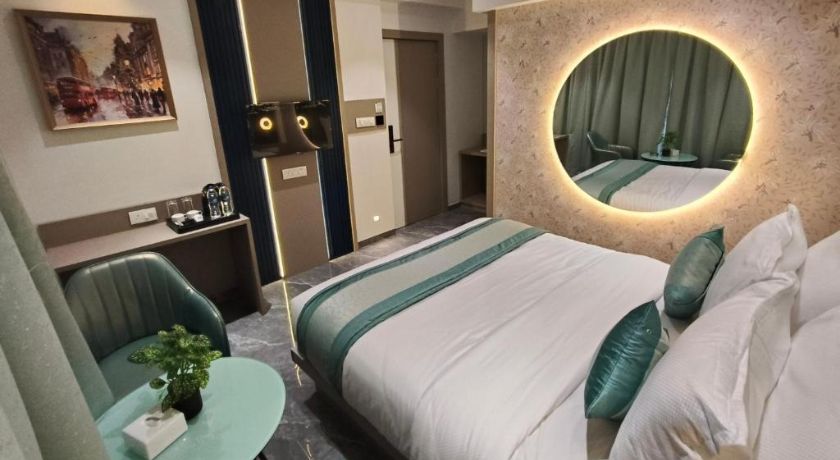 Hotel Prime Suites Airoli in Navi Mumbai