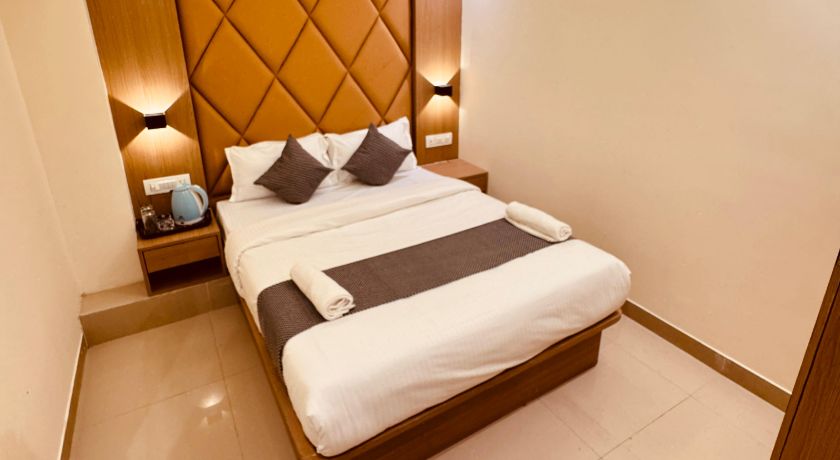 Hotel Cliff Garden in Mumbai