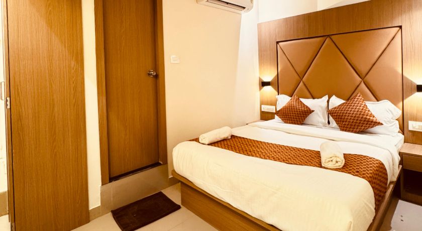 Hotel Cliff Garden in Mumbai