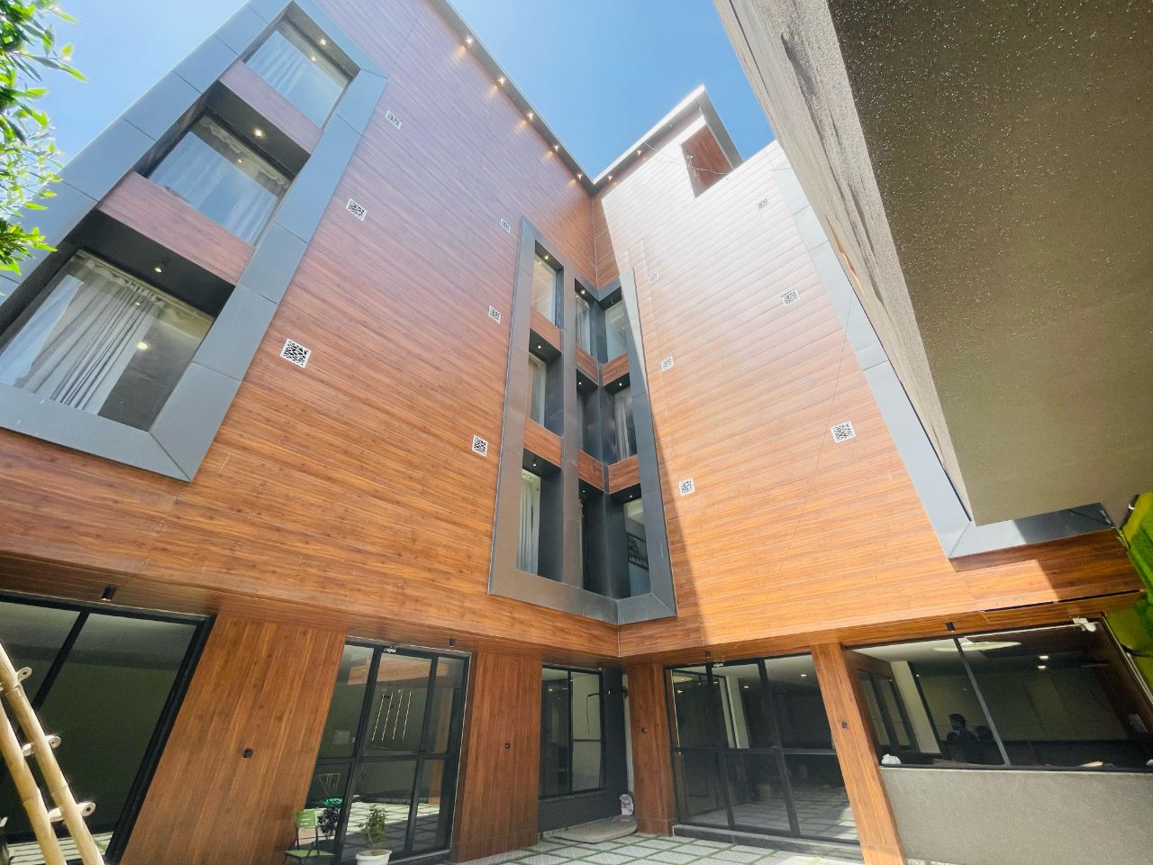 Hotel The Aroma  in Delhi